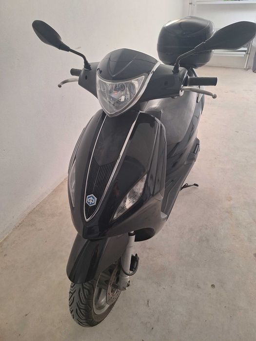 Scooter Piaggio Fly 125ie