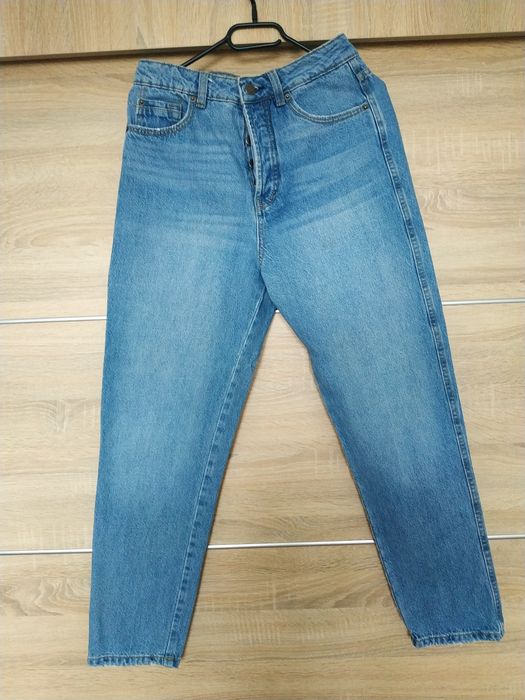 Dżinsy firmy Stradivarius rozmiar 36