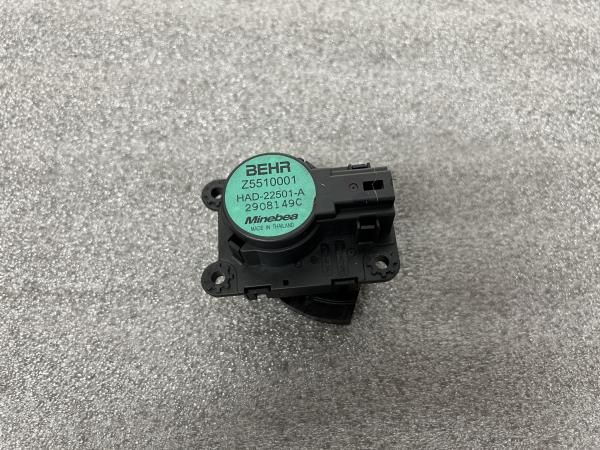 Motor da comporta da sofagem PEUGEOT 308 SW II