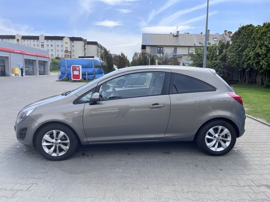 Opel  Corsa 1.4 2014