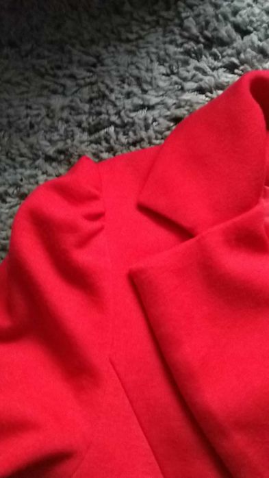 Orsay, czerwony żakiet dzianinowy, rozm. XS