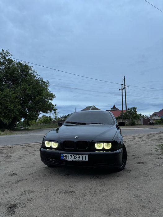 БМВ Е39 2 л бенз