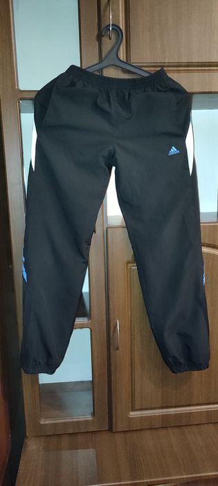 Спортивные штаны черные Adidas