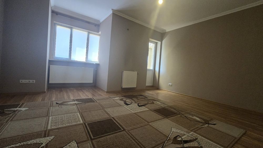 Продаж велика квартира в самому центрі