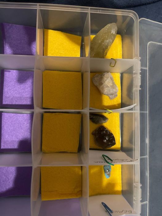 Камні / колекційні / ювелірні / мінерали