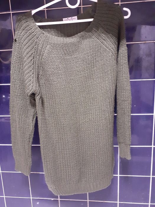 Sweter nowy prążkowany khaki