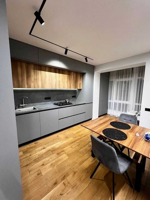 Apartament 4 camere, 86 m²