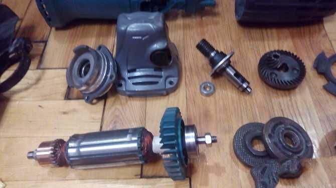Запчасть на Болгарку Makita 5030 и не только
