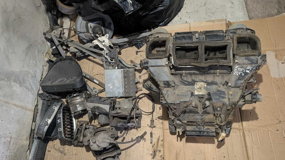 Кондиціонер мотор пічки клімат запчастин BMW E39 M51 БМВ