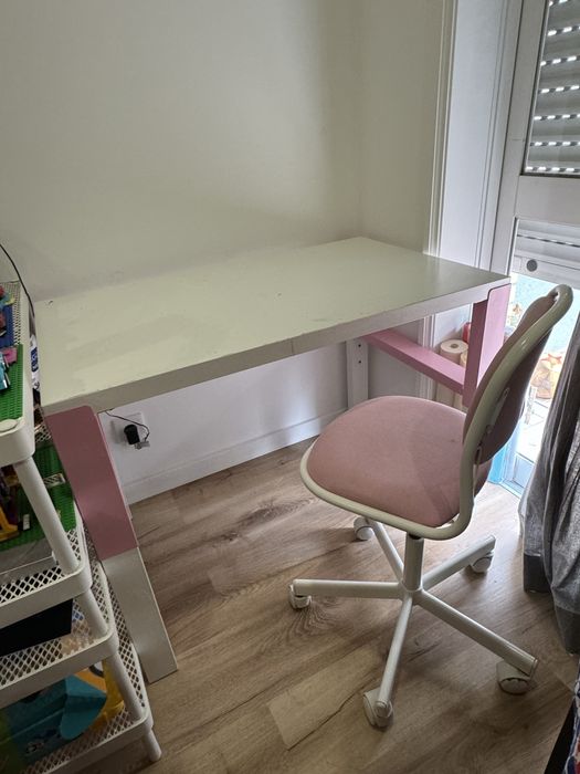 Secretaria criança PAHL + cadeira criança ORFJALL Ikea branco/ rosa