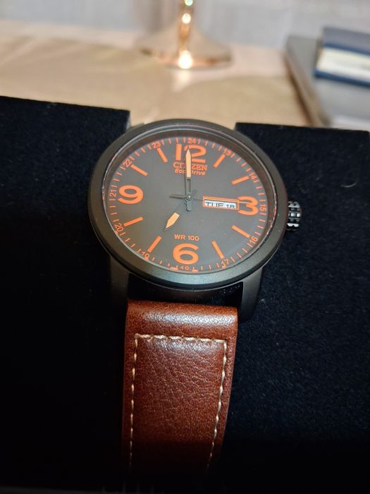 Nowy męski zegarek Citizen Eco-drive solarny BM8476-07E 42mm