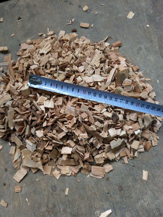 Щепа  Тріска  СУХА опалення, вільха, ясен, дуб.