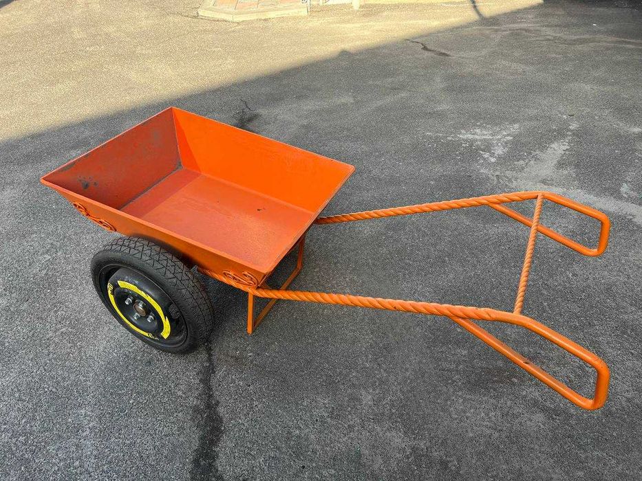 Тачка строительная БОЛЬШАЯ (2шт) б/у и новая