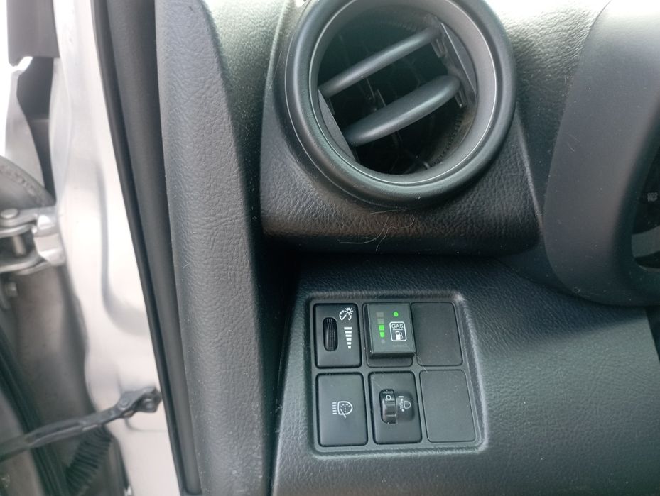 Продам RAV4 гбо4