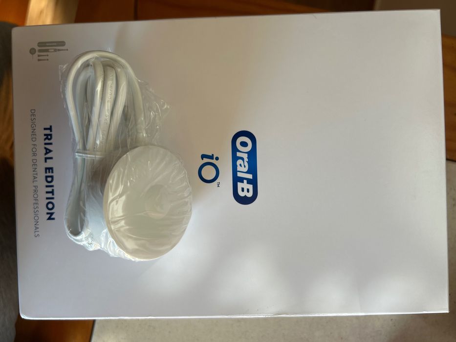 Carregador escova oral B IO