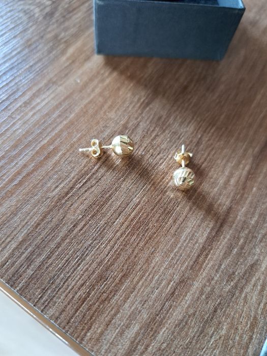 Złote kolczyki diamentowane  kuleczki próba 585 0,7mm