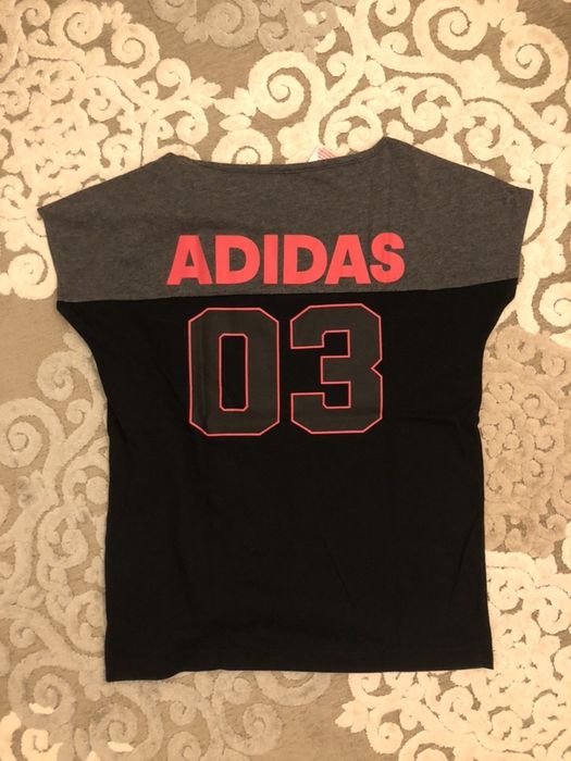 Várias T-shirt desporto Adidas, Nike