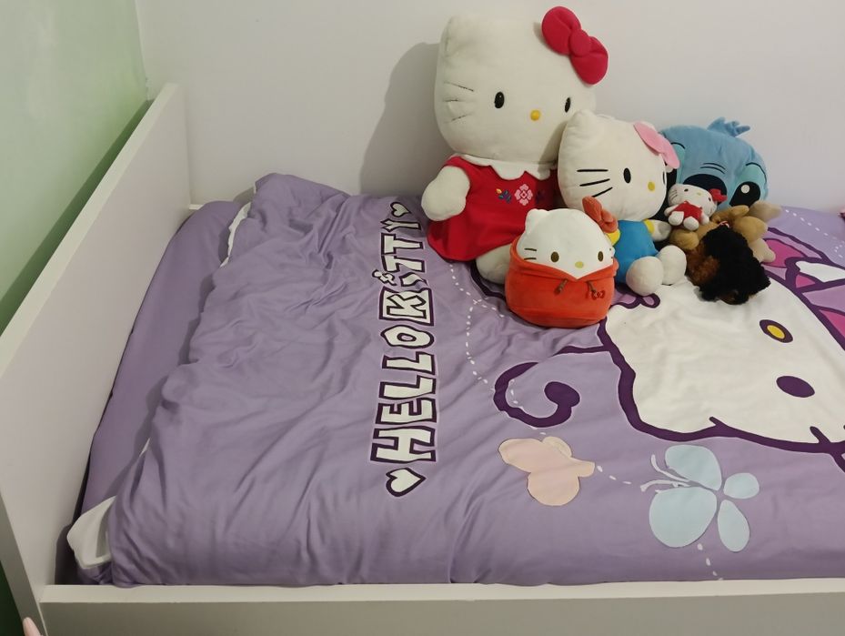 Cama de solteiro e colchão slakt