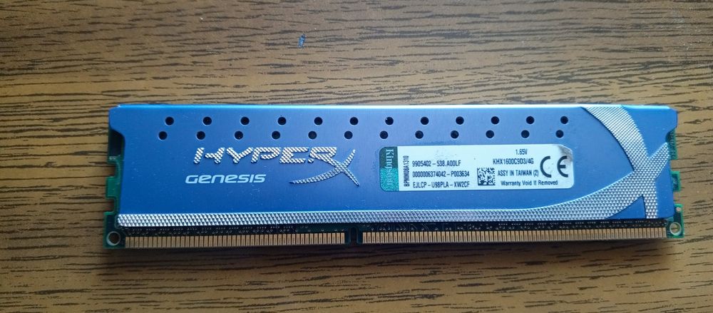 Оперативка 4Гб DDR3