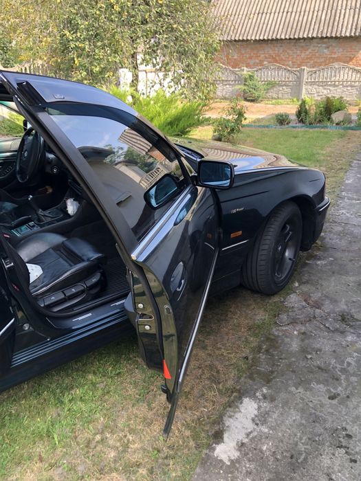 BMW 525 TDS седан