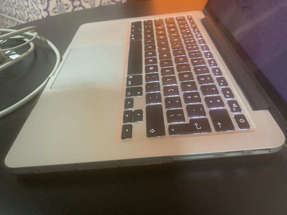 Macbook Pro 13 Mid 2014 i7/8Gb/256Gb