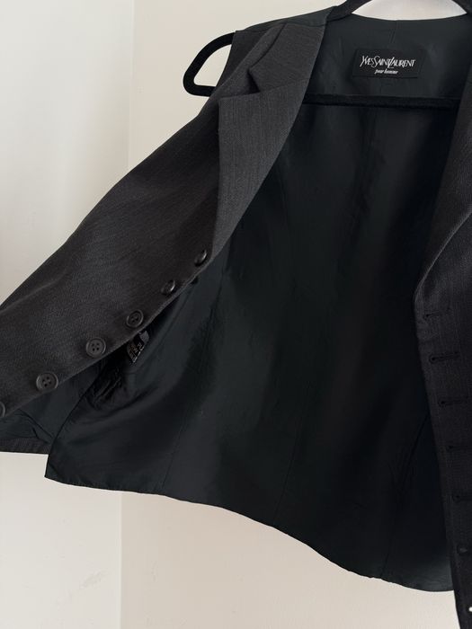 Продам жилет Yves Saint Laurent