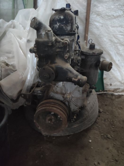 Двигатель газ 24