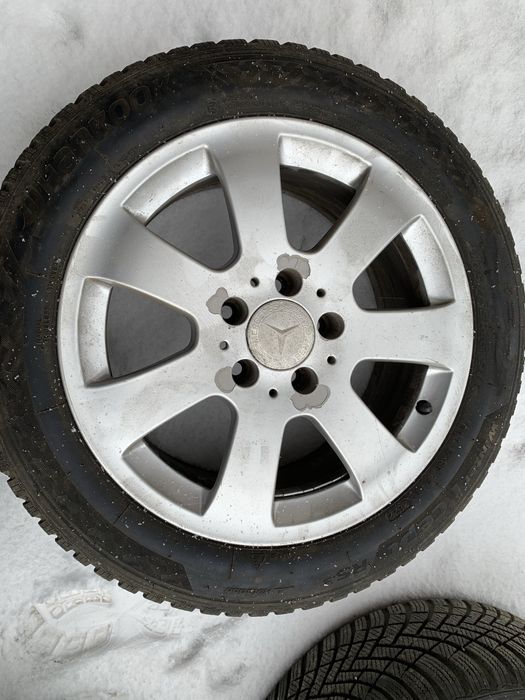 Продам титани з резиною