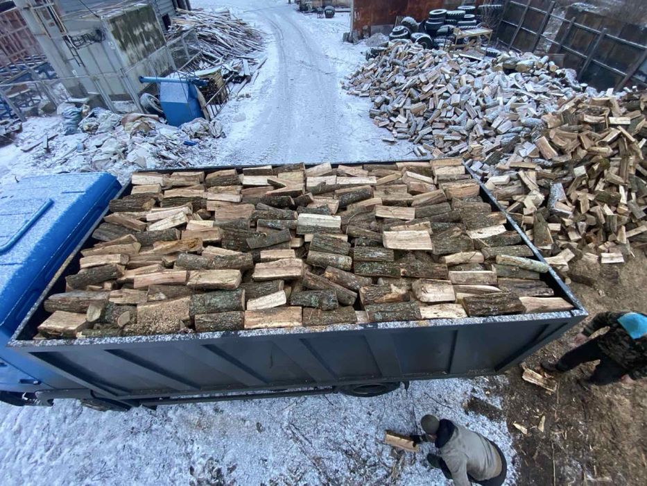 Дрова Дуб, Ясен, Акація, Сосна (Колоті) — Доставка Харків та Область