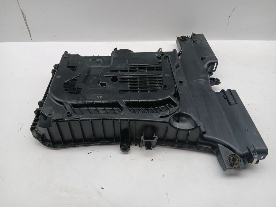 Caixa filtro ar AUDI Q8 (4MN)