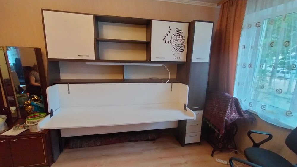 Продам стол-кровать трансформер