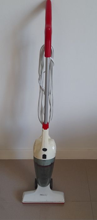 Aspirador vertical 600w