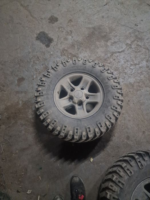 Kola land rover defender discovery 1 5x165,1 r16 MT