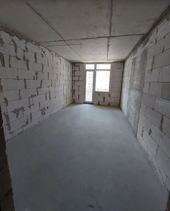 Продаж 2к квартири 81.1 кв. м на вул. Київська