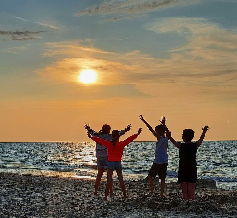 Domek dwa domki letniskowe wczasy nad morzem noclegi Chłopy k/ Mielno