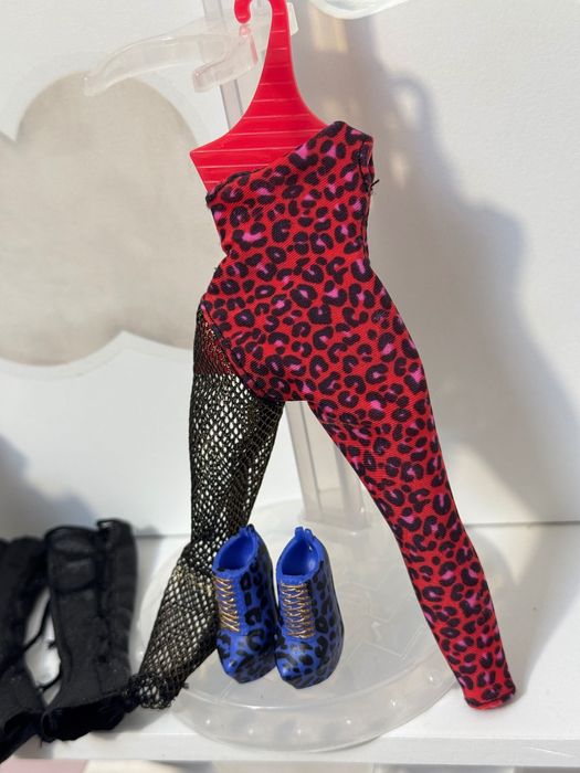 Комплект одягу для ляльки Lol OMG Ferocious MGA