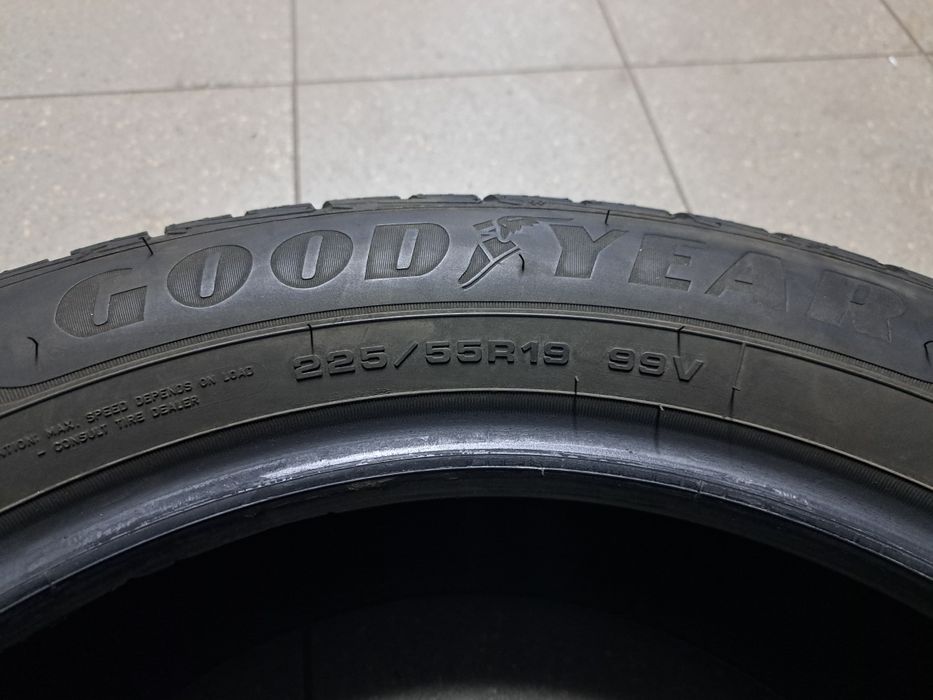Goodyear UltraGrip 225/55/19 4 szt Warszawa  TANIO