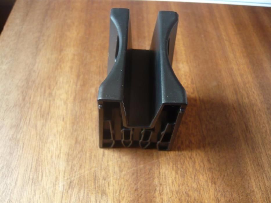 Separador copos consola Toyota Auris