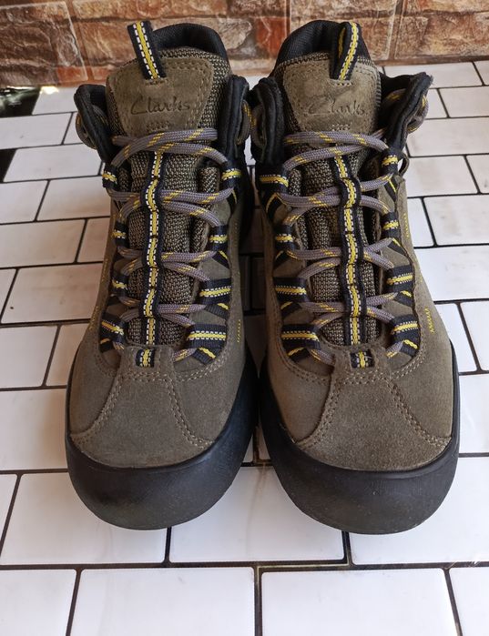 Черевики Clarks waterproof (41р.26.5 см)