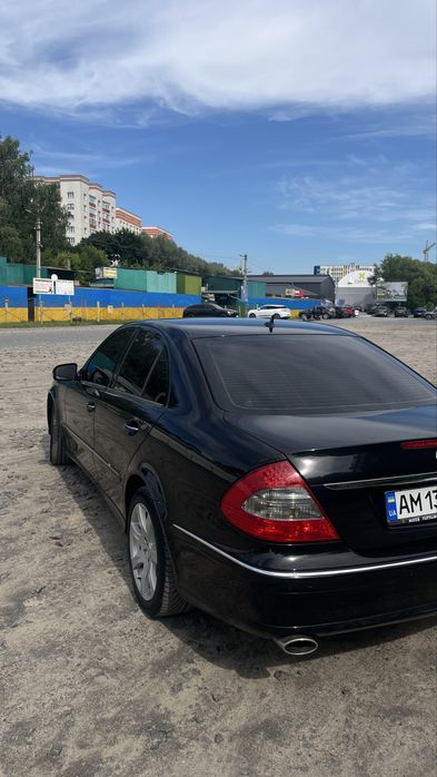 Mercedes w211 e320 2008