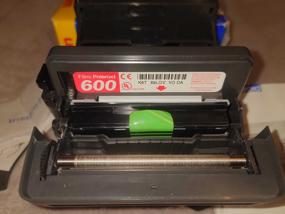 Камера Polariod 636 Closeup