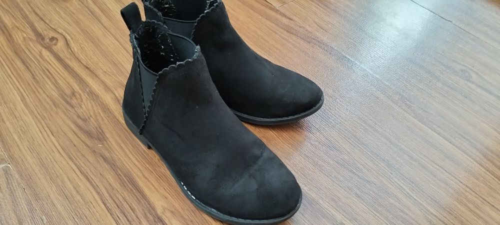 Черевички для дівчинки