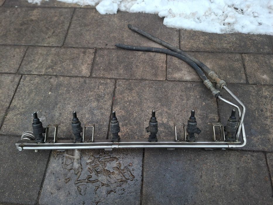 Listwa wtryskowa wtryski BMW e46 M52TU 2,0i 2,5i 320i 323i