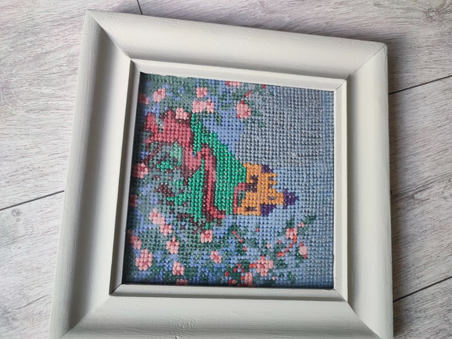 Obrazki ręcznie haftowane