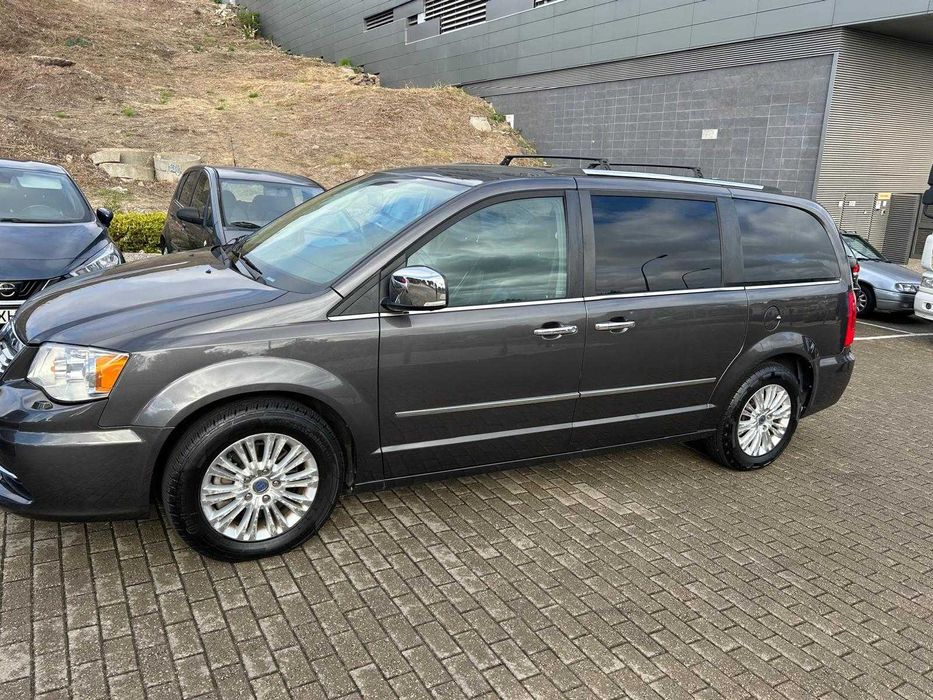 Lancia Voyager 2.8 de 7 Lugares