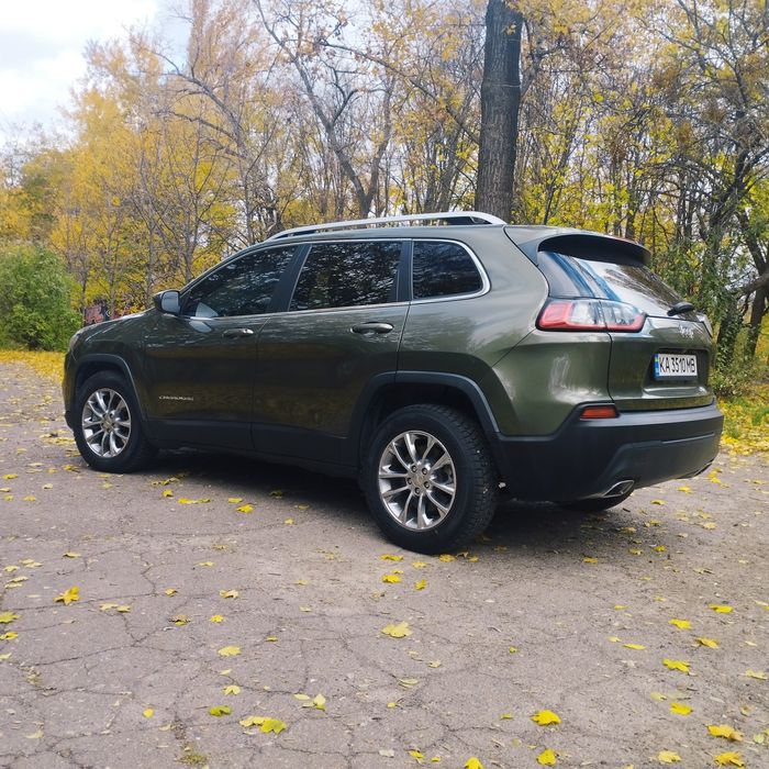 Джип Чероки 2018 Latitude plus