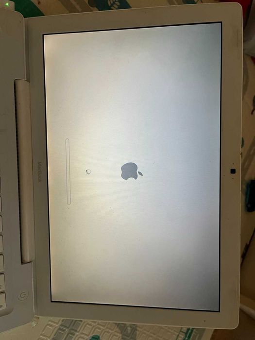 MacBook    a1181