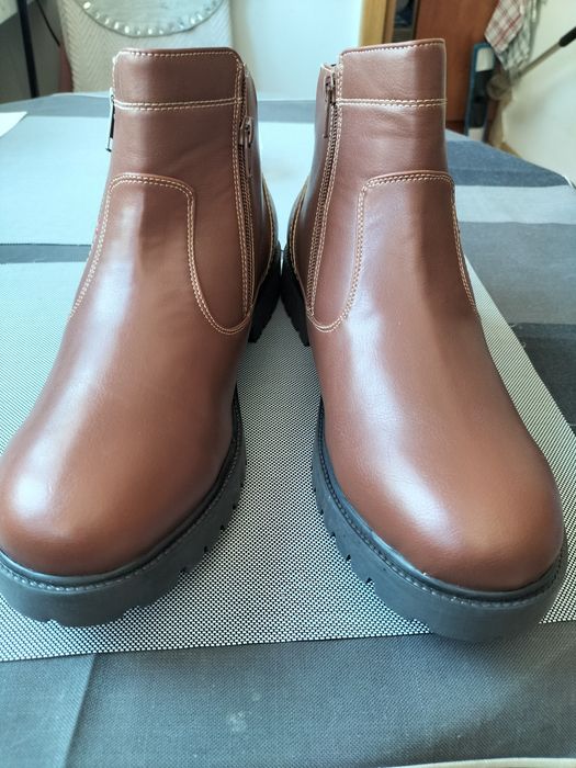 Nowe męskie buty