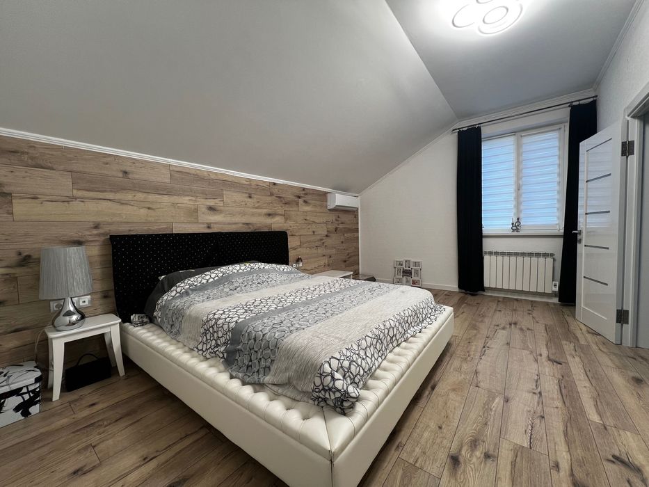 Будинок під Києвом з резервним живленням при вимиканні світла!!!