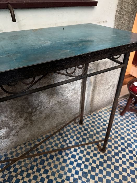 Mesa de apoio marroquina